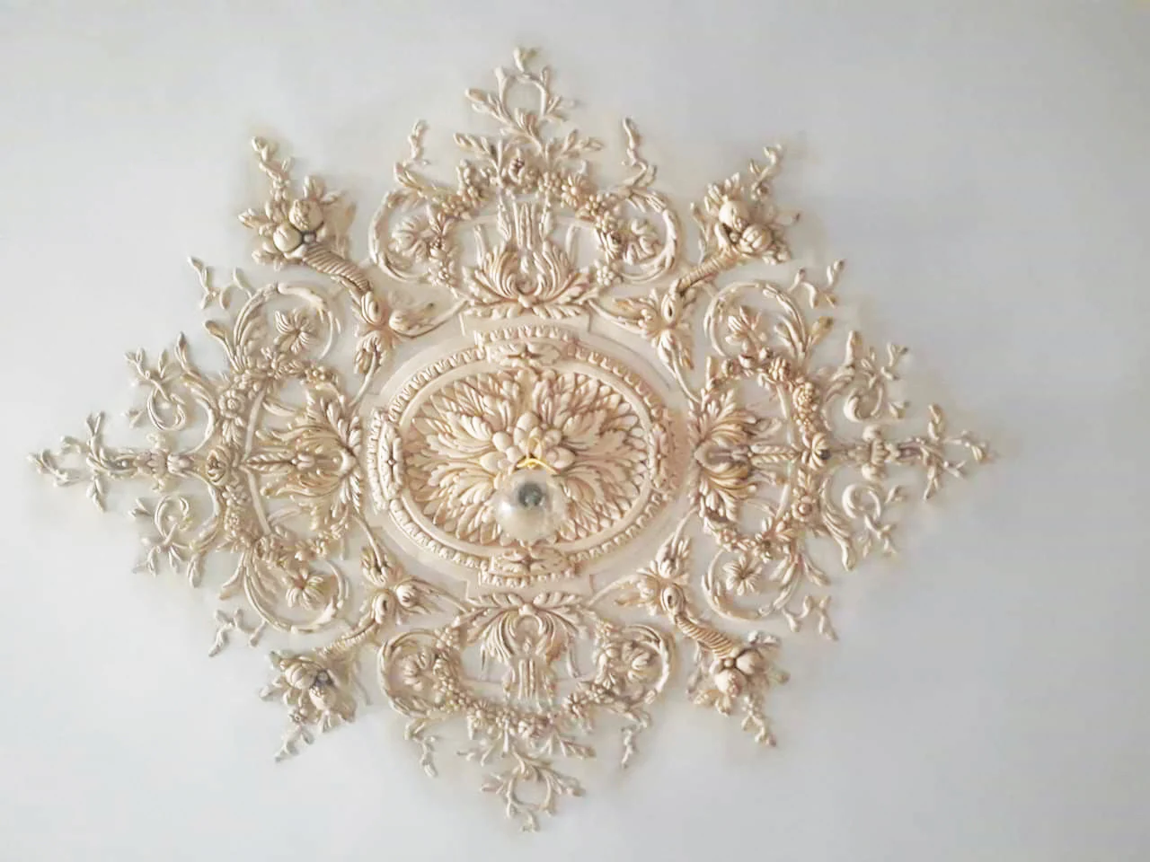 Grand Scroll with Roses Medallion, 96'' x 52'' x 2 3/4''d, 5 pieces, 3'' center hole, Plaster - Image 4
